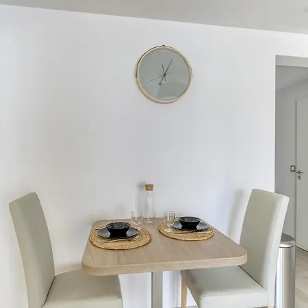 Ovelia - Le Puy Des Olivines Клермон-Ферран